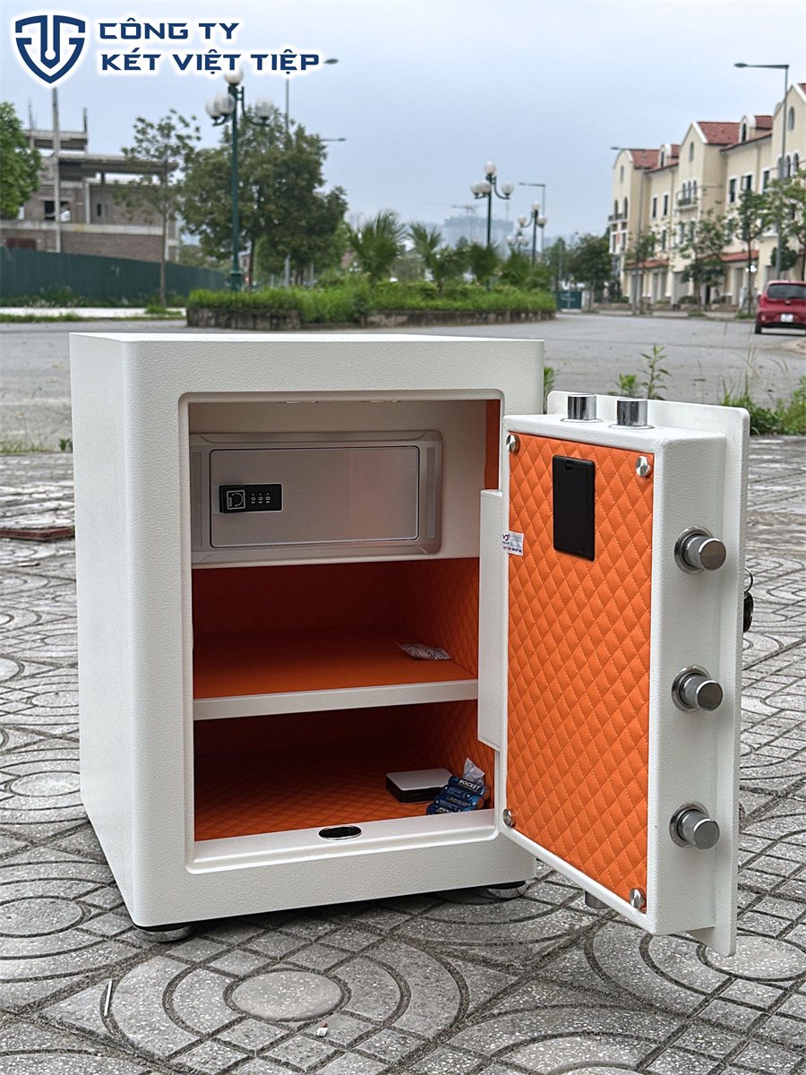Két sắt gia đình NEO H2 màu trắng mở cửa, ngăn phụ khóa riêng và hai đợt
